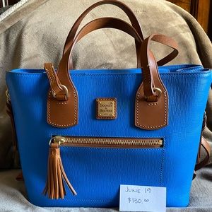 Dooney&Bourke